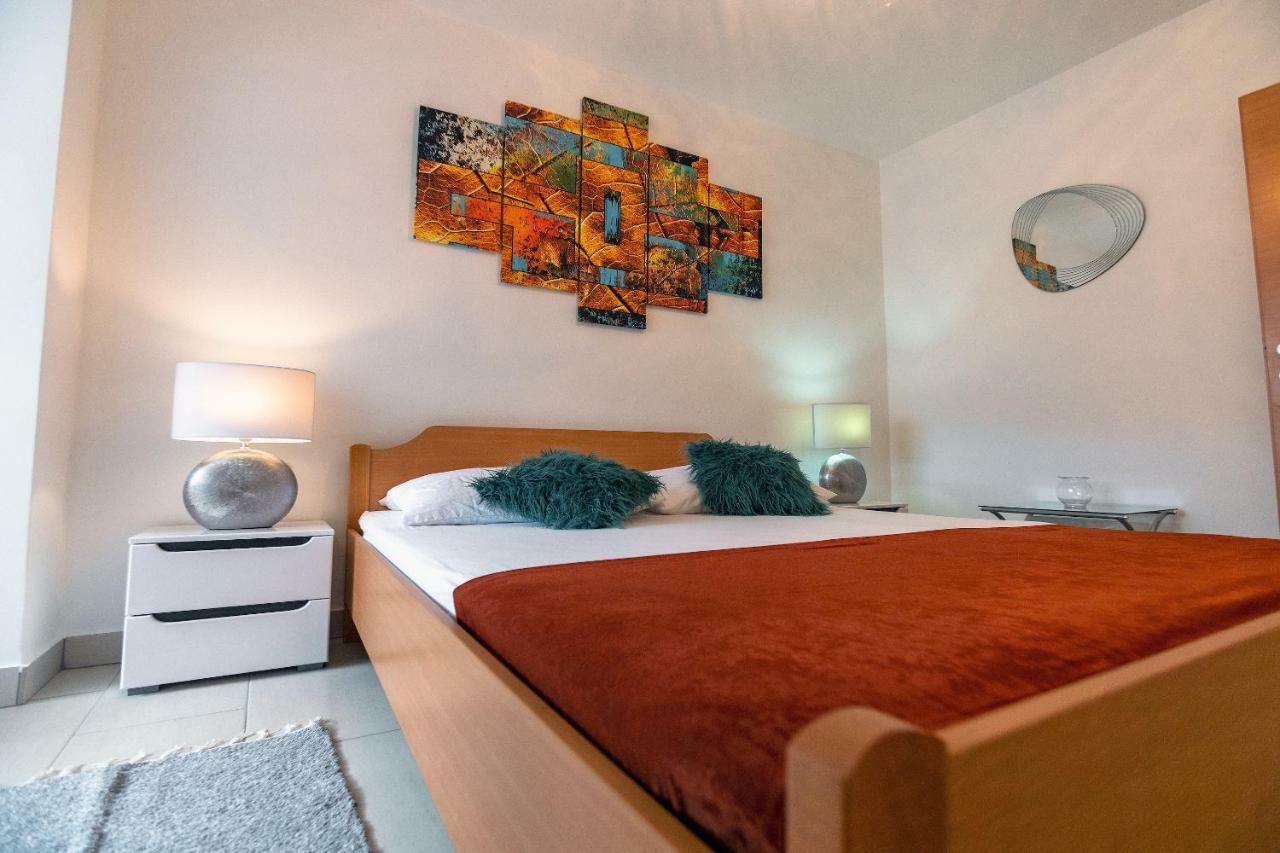 Apartmani Ivan Lopar Εξωτερικό φωτογραφία