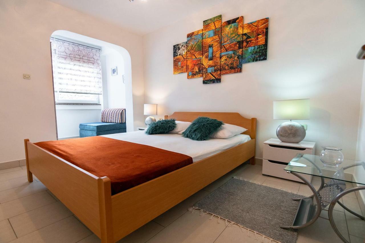 Apartmani Ivan Lopar Εξωτερικό φωτογραφία