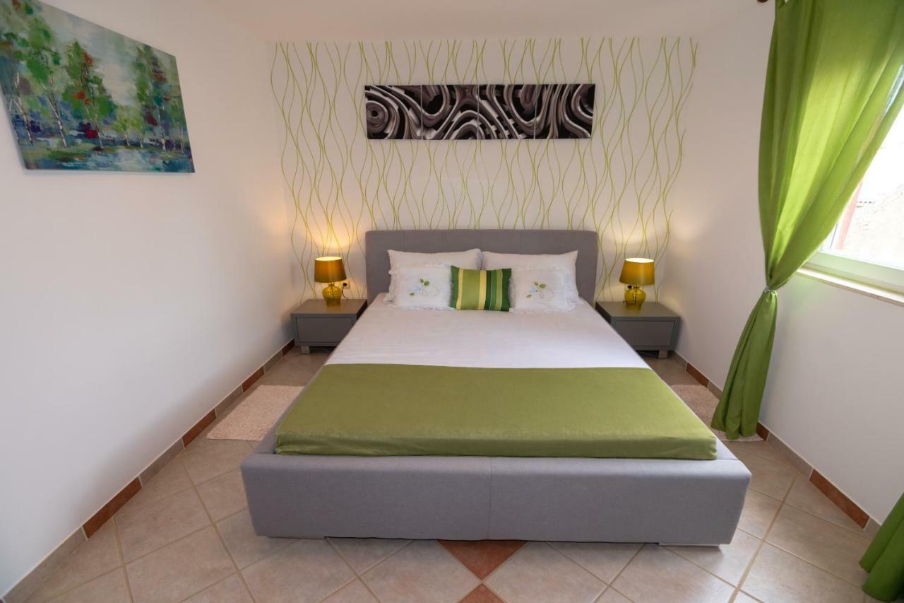 Apartmani Ivan Lopar Εξωτερικό φωτογραφία