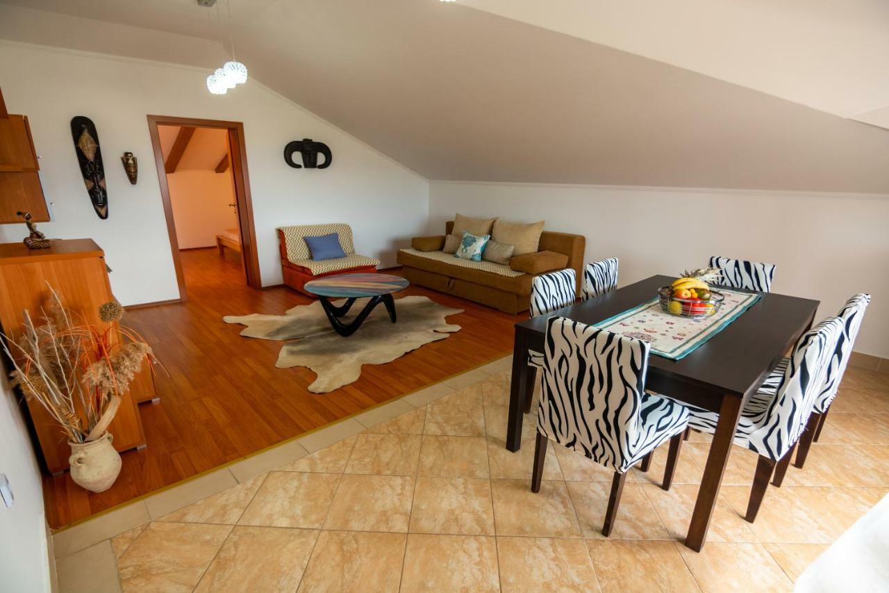 Apartmani Ivan Lopar Εξωτερικό φωτογραφία