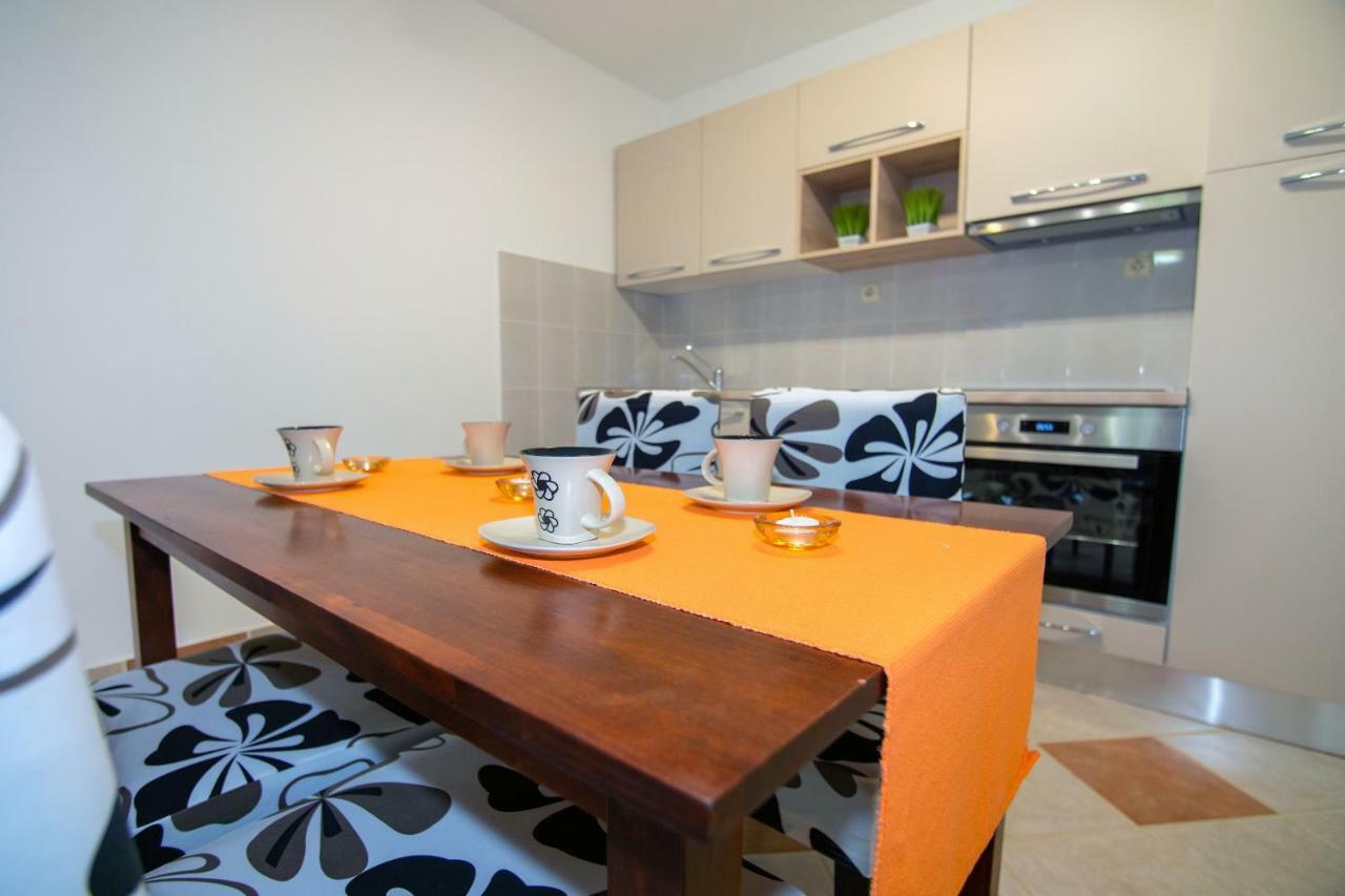 Apartmani Ivan Lopar Εξωτερικό φωτογραφία