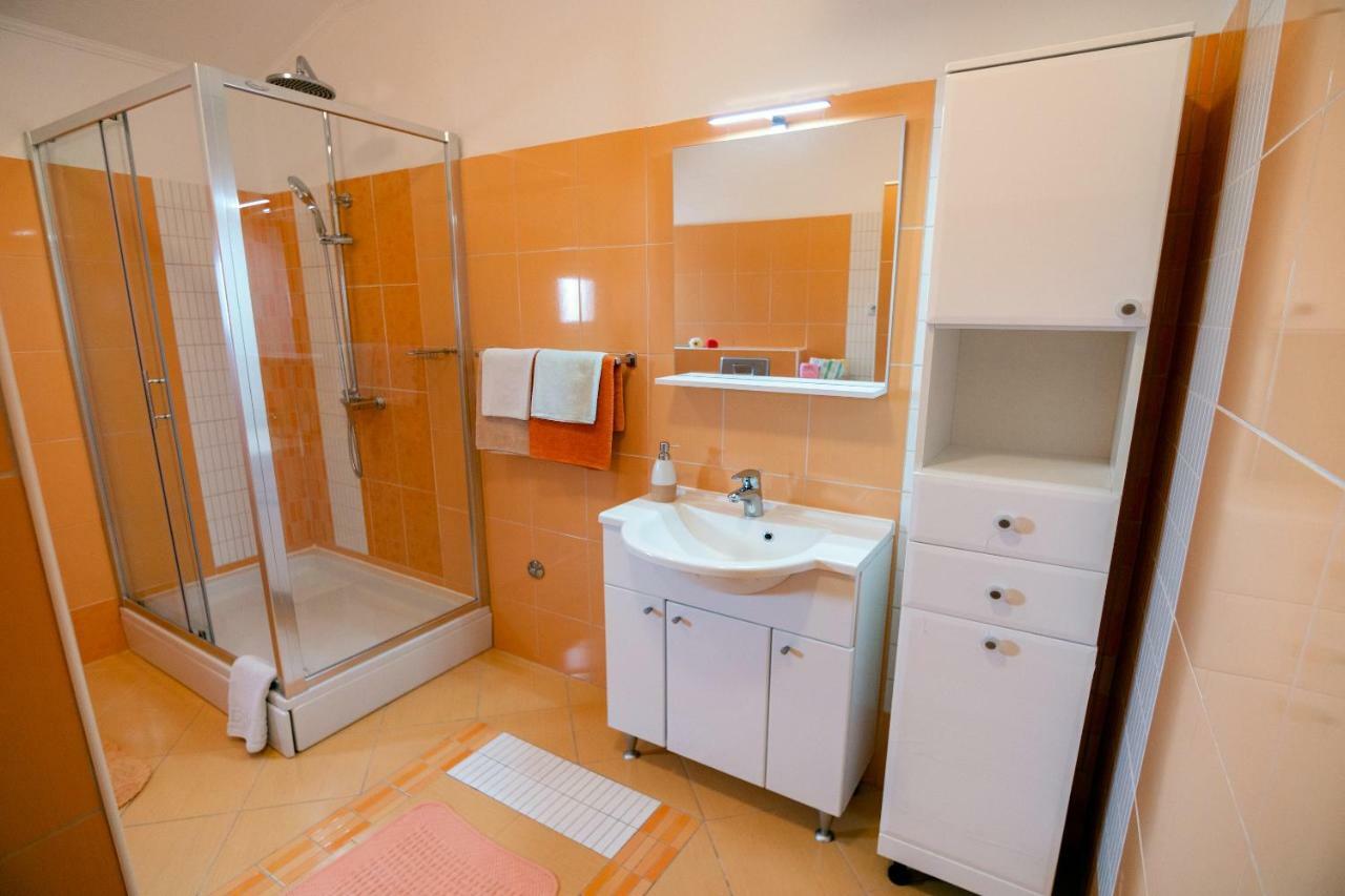 Apartmani Ivan Lopar Εξωτερικό φωτογραφία