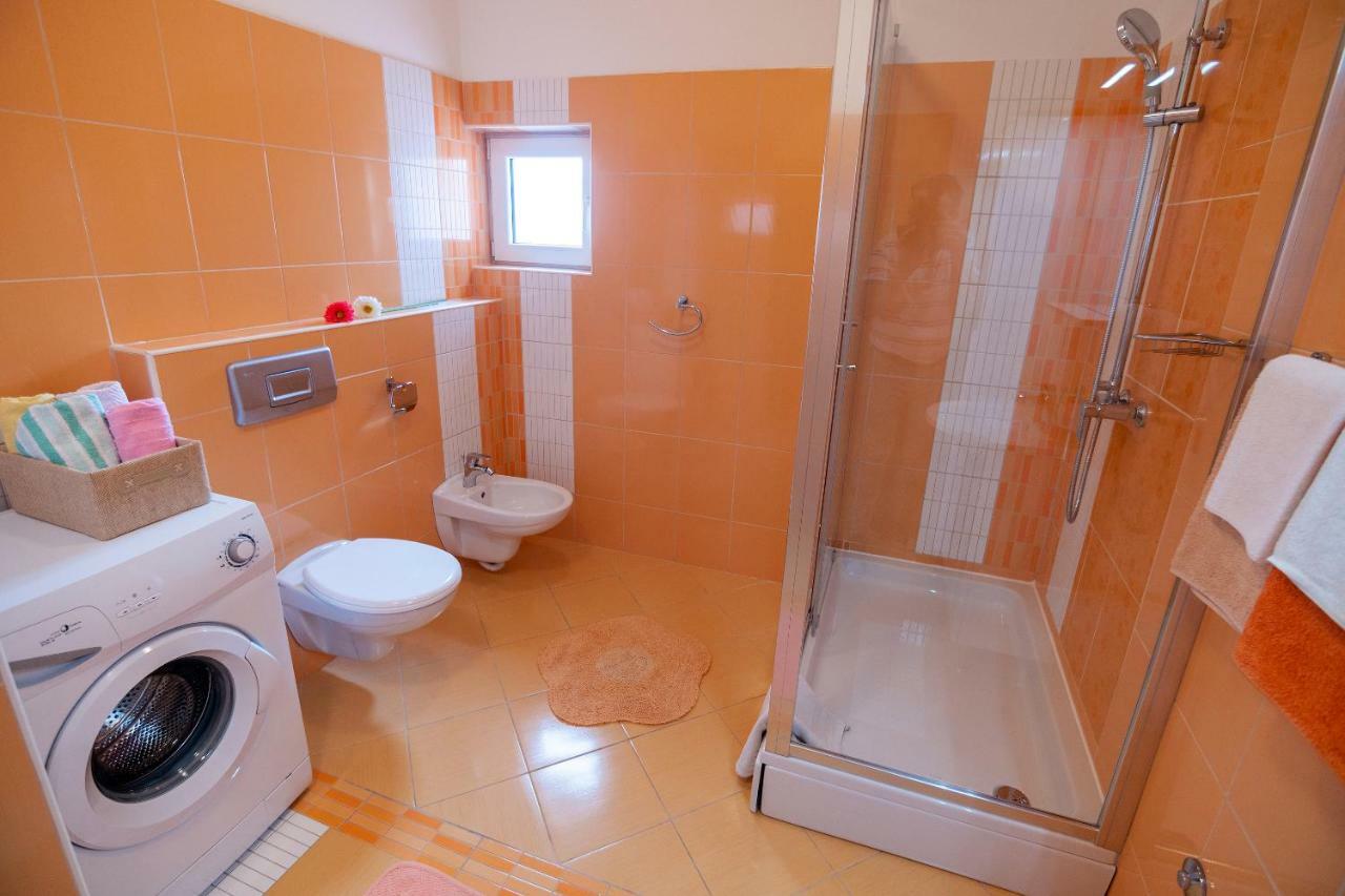 Apartmani Ivan Lopar Εξωτερικό φωτογραφία