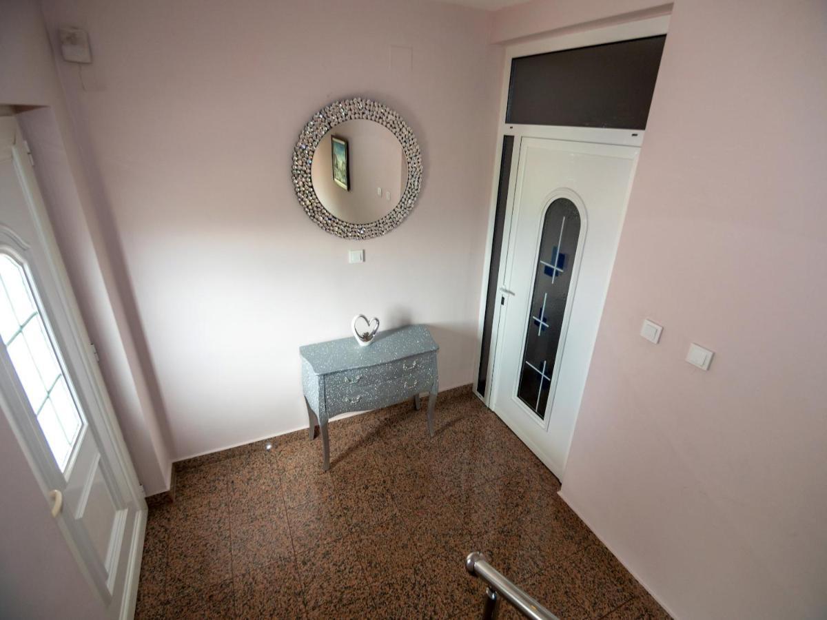 Apartmani Ivan Lopar Εξωτερικό φωτογραφία